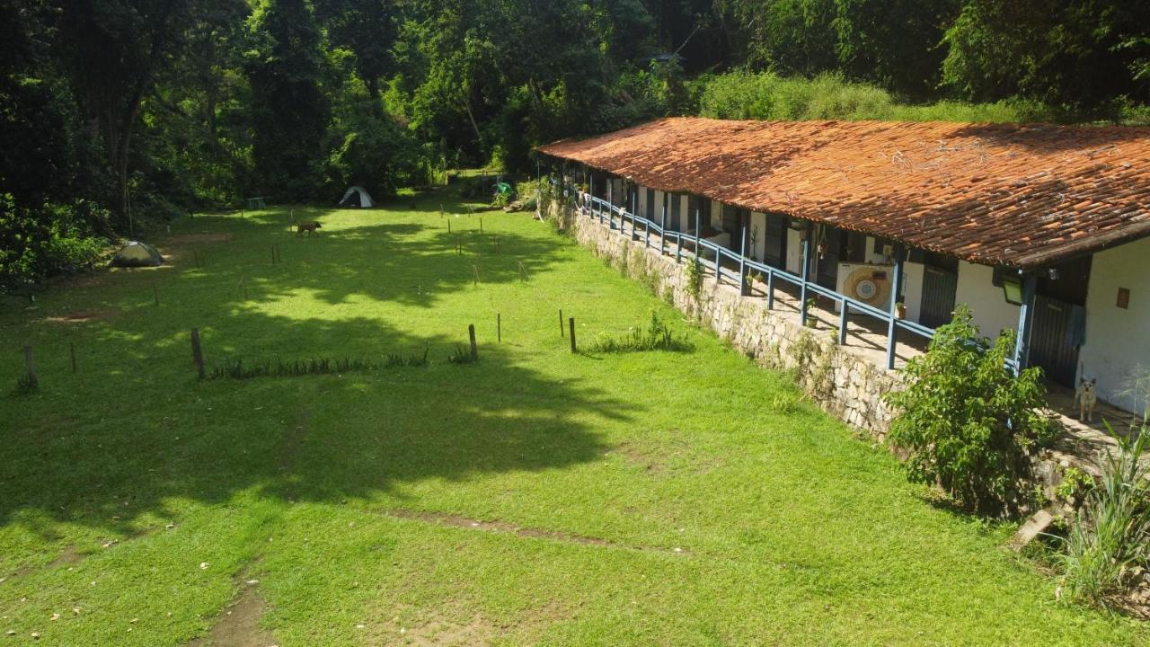 Camping Flamboyant Hotel Ilhabela Buitenkant foto